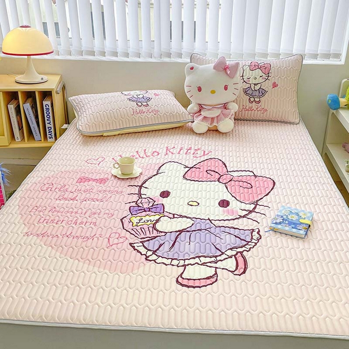 91家纺网 家纺一手货源 找家纺 米帛家纺2025新款大版三丽鸥乳胶凉席-绑带款 香水凯蒂猫