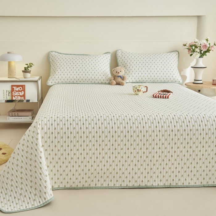 91家纺网 家纺一手货源 找家纺 子由家居 2025新款纯棉印花夹棉床盖 纯棉床盖-朵朵花蕊