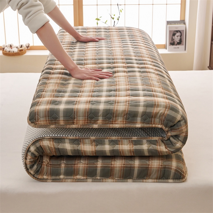 91家纺网 家纺一手货源 找家纺 艺博床垫 2025新款水洗棉棉花床垫成人款 古早格