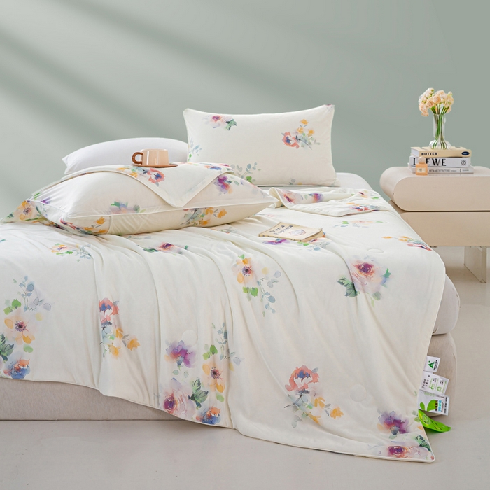 91家纺网 家纺一手货源 找家纺 欧雅搁家纺 2025新款3D数码印花有氨冷感冰激淋凉感丝夏被空调被大豆纤维被子夏凉被 花样晨熙