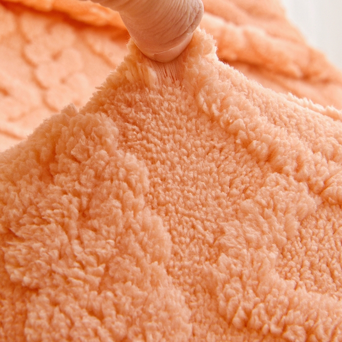 91家纺网 家纺一手货源 找家纺 （总）启博家纺 2025新款提花绒功能款毛毛虫沙发套