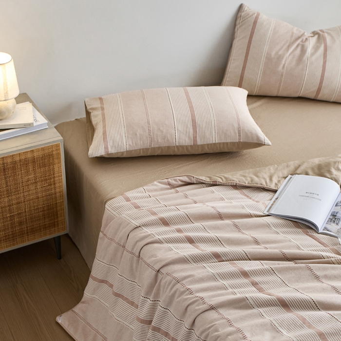 91家纺网 家纺一手货源 找家纺 2025新款原创侘寂系列全棉夏被-夏被四件套 瑞系蜜粉