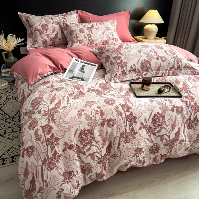 91家纺网 家纺一手货源 找家纺 倾慕家纺 2025新款60S提花全棉单品被套 洛丽塔红