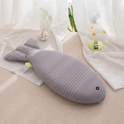 91家纺网 家纺一手货源 找家纺 （总）芯洲 2025年新款荞麦枕年年有鱼水洗棉工艺枕抱枕萌趣枕芯荞麦枕