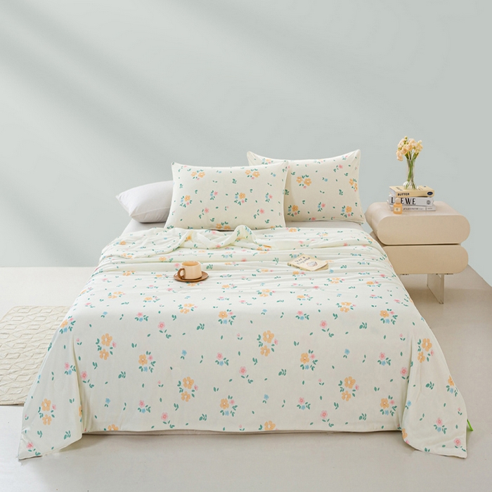 91家纺网 家纺一手货源 找家纺 欧雅搁家纺 2025新款3D数码印花有氨冷感冰激淋凉感丝夏被空调被大豆纤维被子夏凉被 楚楚花颜