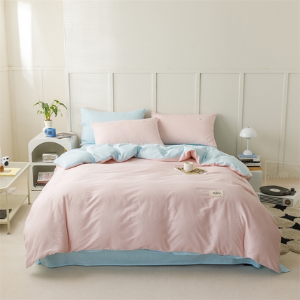 91家纺网 家纺一手货源 找家纺 （总）798家纺 2025新款全棉13070纯色双拼系列四件套场景一