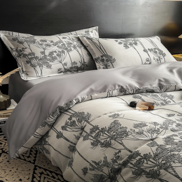 91家纺网 家纺一手货源 找家纺 倾慕家纺 2025新款60S提花全棉单品被套 椿屿蓝