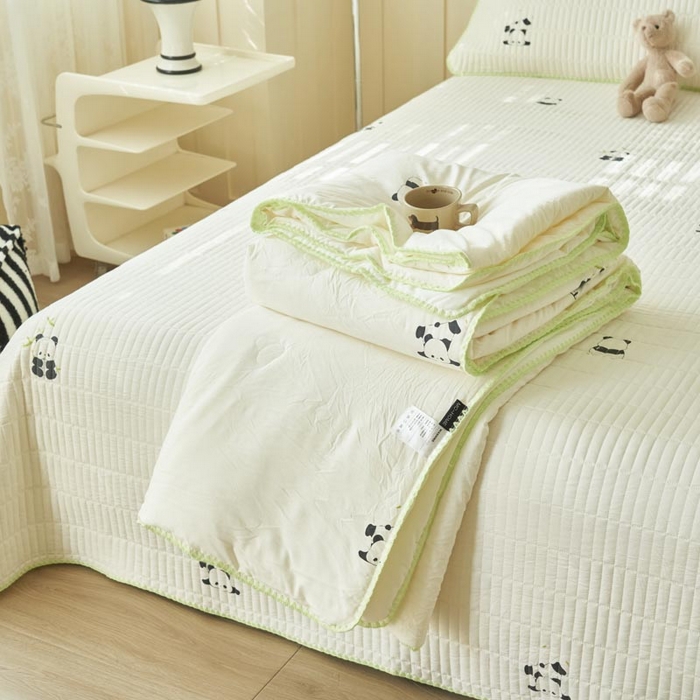 91家纺网 家纺一手货源 找家纺 子由家居 2025新款水洗邹邹纱小清新大豆纤维夏被被子被芯 夏被-熊猫