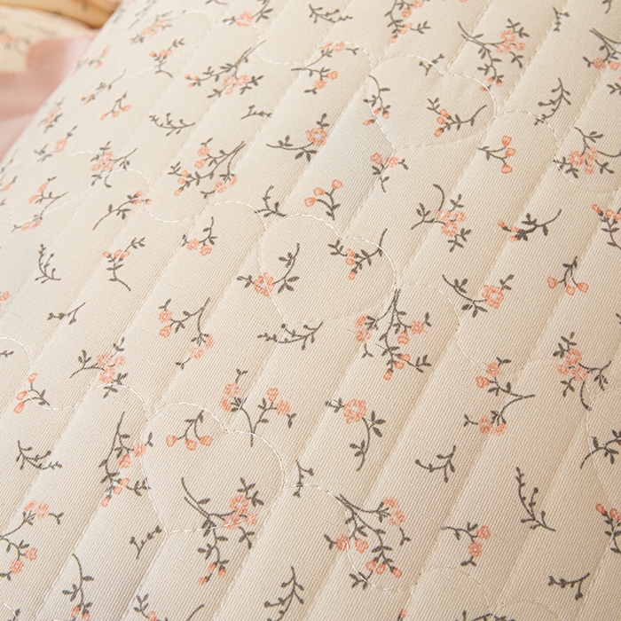 91家纺网 家纺一手货源 找家纺 珍爱家纺 2025新款A类针织棉双层纱夹棉床盖床裙花边单件三件四件套 倾梦