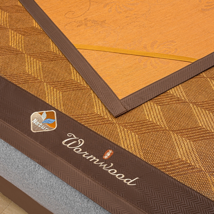 91家纺网 家纺一手货源 找家纺 81号家纺 2025新款古藤席三件套凉席三件套 古藤席-菱格咖