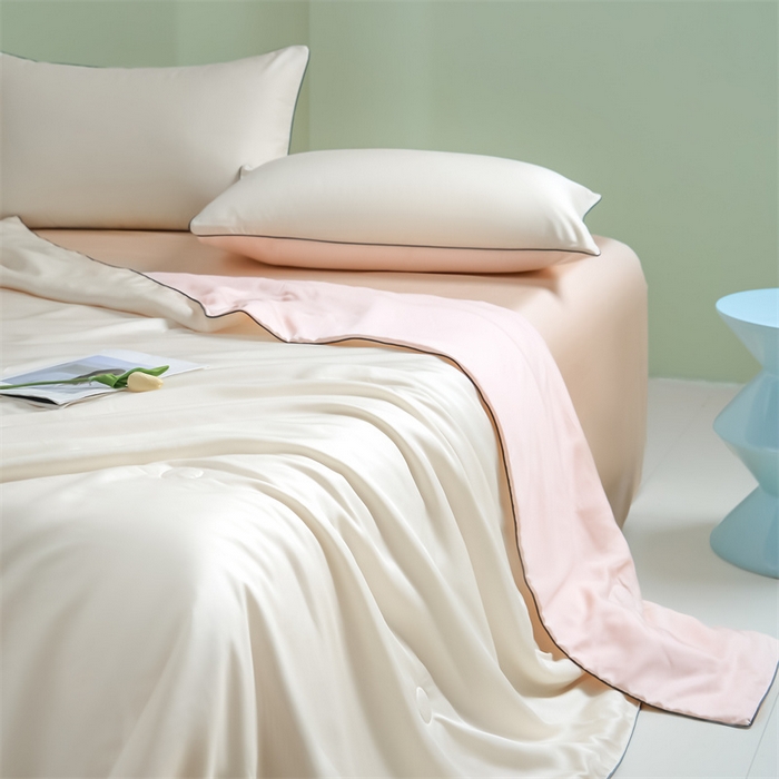 91家纺网 家纺一手货源 找家纺 笙意家纺 2025新款凉感水洗真丝麻绳双拼夏凉被-华尔兹系列 华尔兹-奶昔白+奶油粉