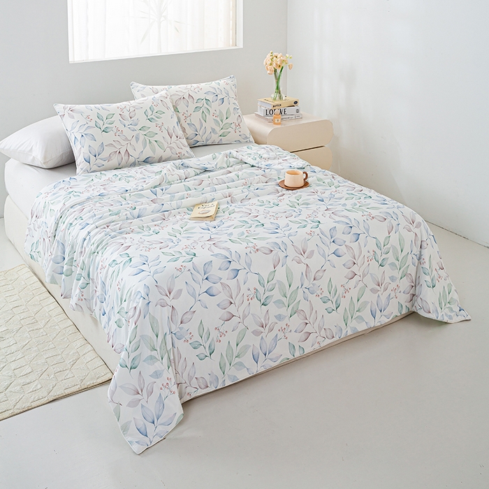 91家纺网 家纺一手货源 找家纺 欧雅搁家纺 2025新款3D数码印花有氨冷感冰激淋凉感丝夏被空调被大豆纤维被子夏凉被 叶柔苏夏