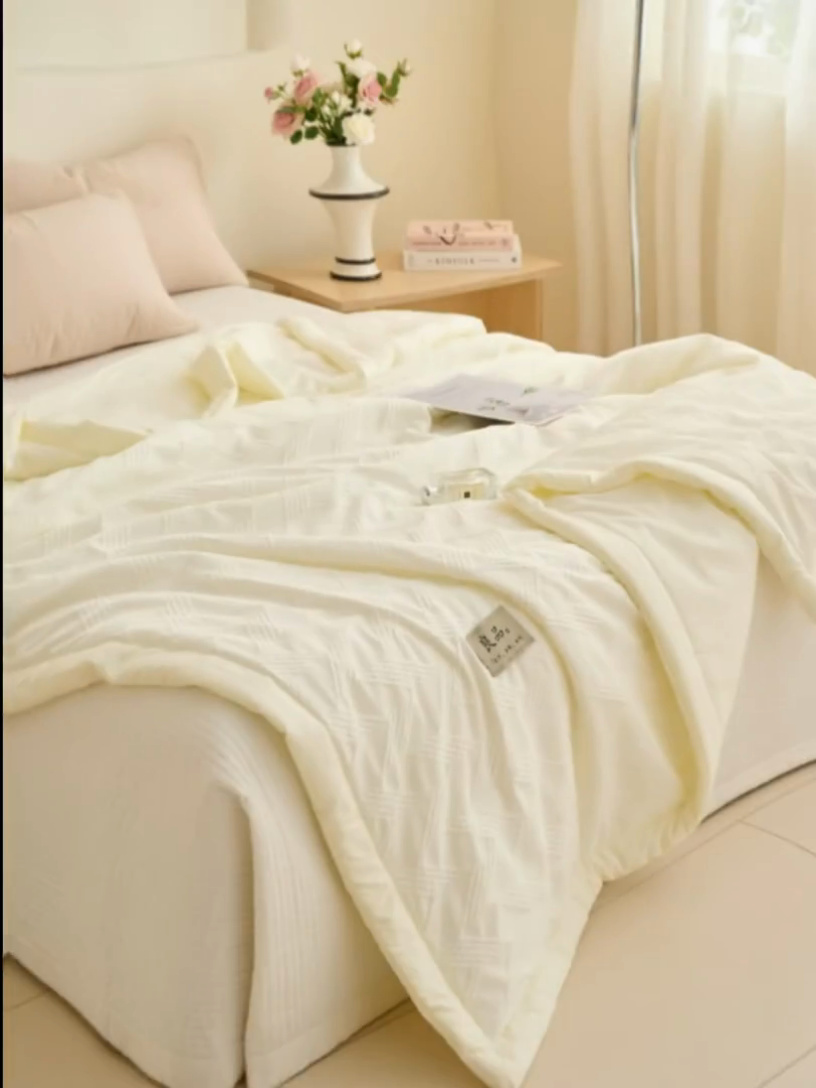 91家纺网 家纺一手货源 找家纺 子由家居 2025新款针织菱形格提花大豆被被子被芯 菱形格-奶白