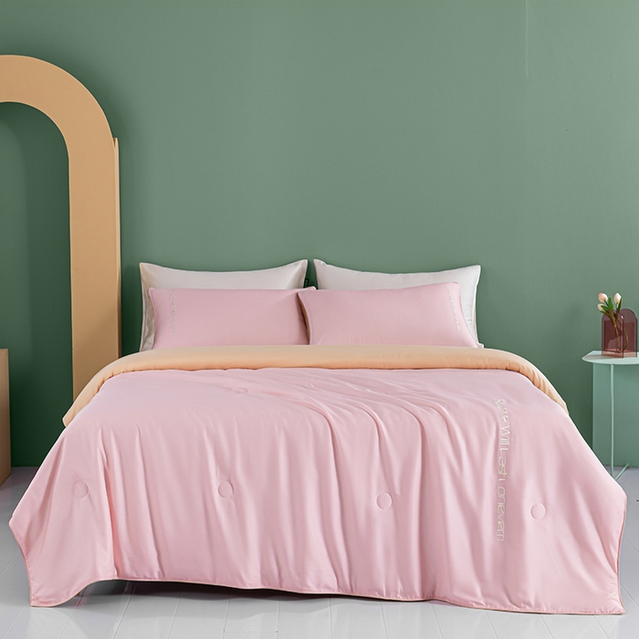 91家纺网 家纺一手货源 找家纺 子由家居 2025新款水洗真丝轻奢绣花系列夏被四件套 轻奢绣花-暗粉