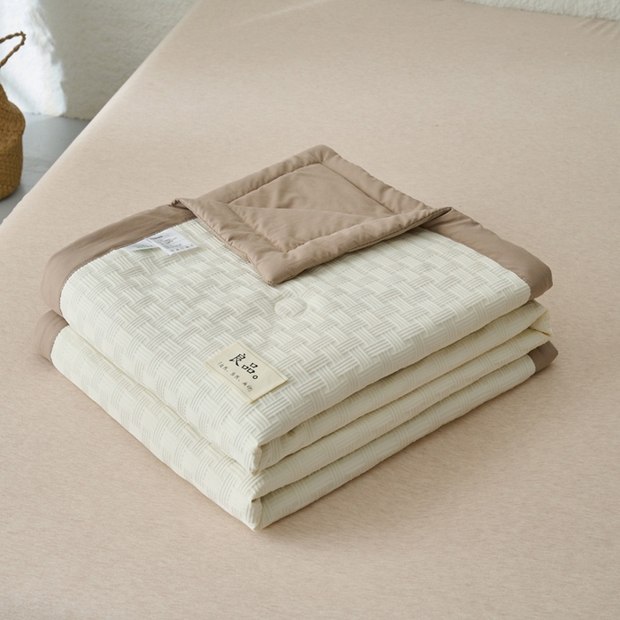 91家纺网 家纺一手货源 找家纺 子由家居 2025新款良品格大豆纤维夏被被子被芯 良品格-驼色