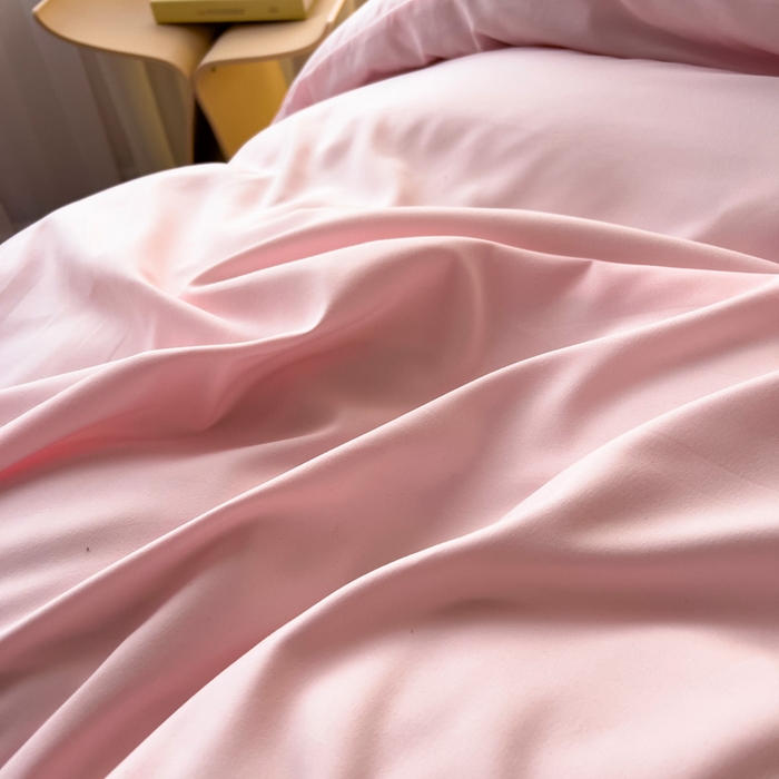 91家纺网 家纺一手货源 找家纺 找底底 2025新款亲肤舒适云朵棉刺绣四件套 浅粉