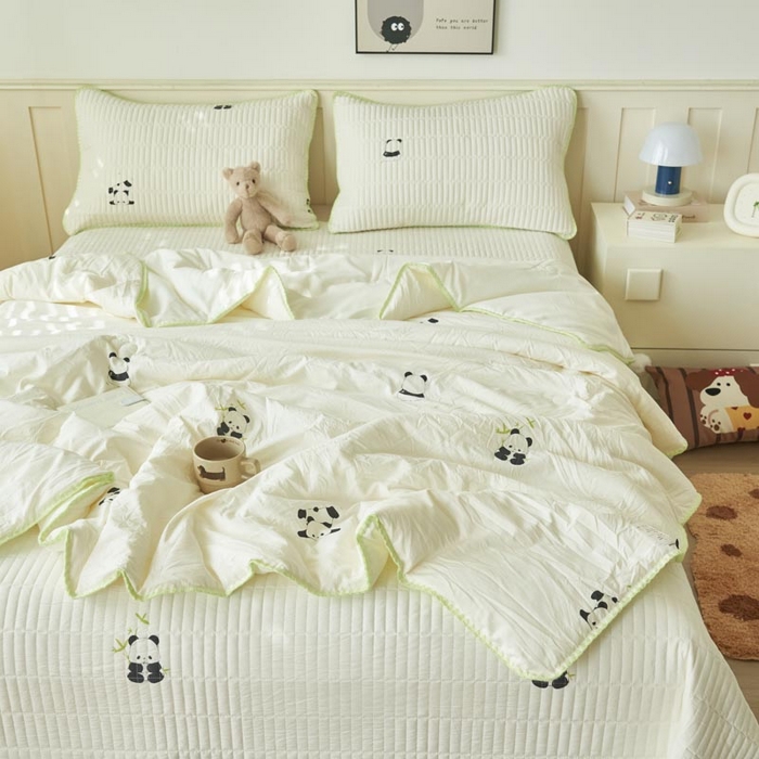 91家纺网 家纺一手货源 找家纺 子由家居 2025新款水洗邹邹纱小清新大豆纤维夏被被子被芯 夏被-熊猫