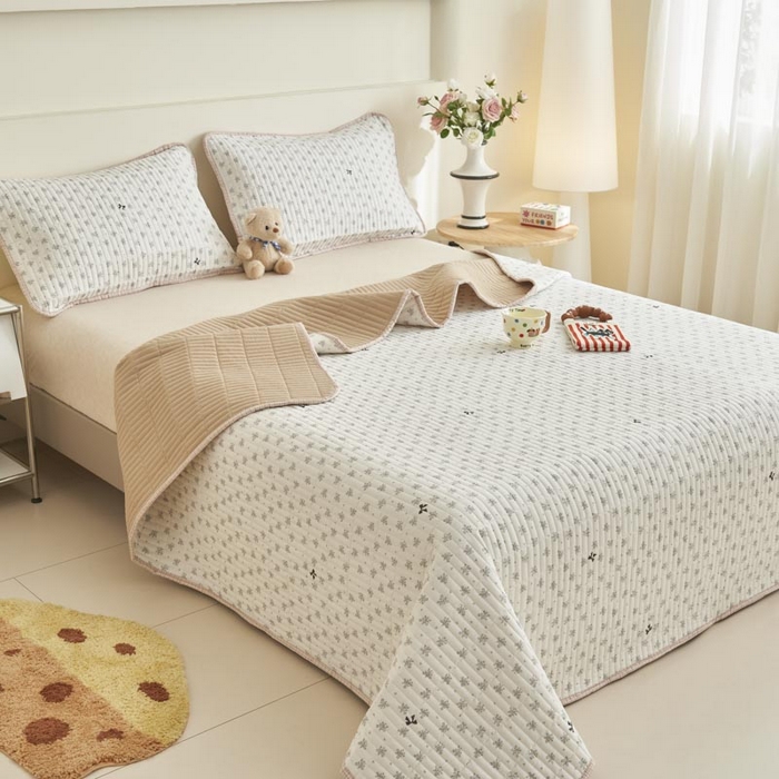 91家纺网 家纺一手货源 找家纺 子由家居 2025新款纯棉印花夹棉床盖 棉花被-诗情画意