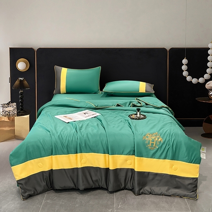 91家纺网 家纺一手货源 找家纺 （总）蕾诺家纺 2025新款水洗冰丝双拼亮钻夏被