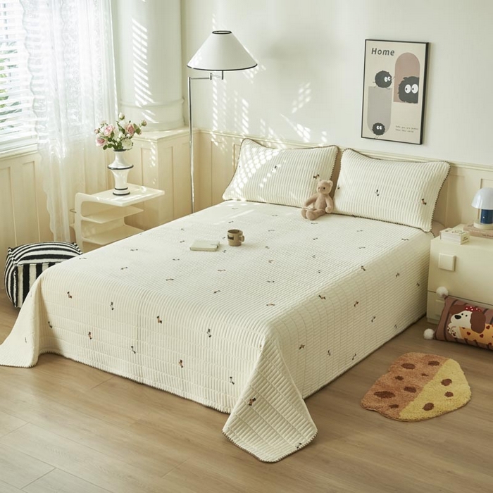 91家纺网 家纺一手货源 找家纺 子由家居 2025新款水洗邹邹纱小清新床盖 床盖-腊肠狗