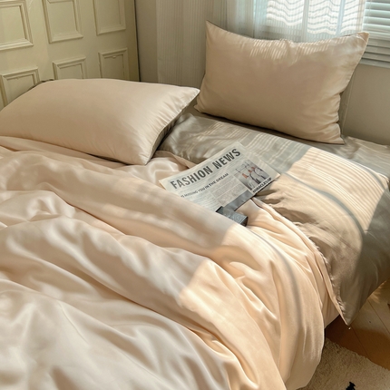 91家纺网 家纺一手货源 找家纺 繁花家居 2025新款亲肤舒适A类高支密冰丝素色冰丝四件套-风格二 香槟茶绿