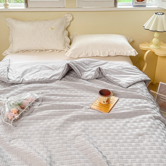 91家纺网 家纺一手货源 找家纺 左右家纺 2025新款华夫格大豆夏被被子被芯 浅灰