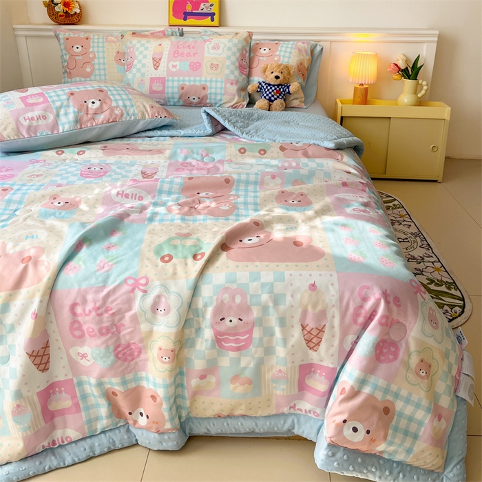 91家纺网 家纺一手货源 找家纺 盛秋家纺 2026新款A类水洗棉豆豆夏被系列 萌宠乐园+天空蓝