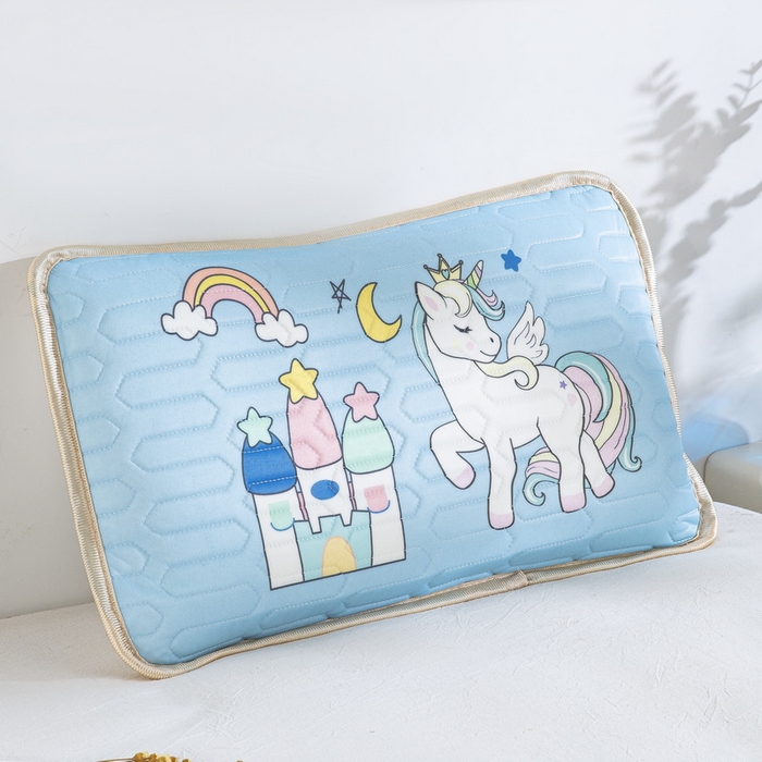 91家纺网 家纺一手货源 找家纺 （总）大黄蜂家居家纺 2025新款大黄蜂凉感丝卡通平面枕套