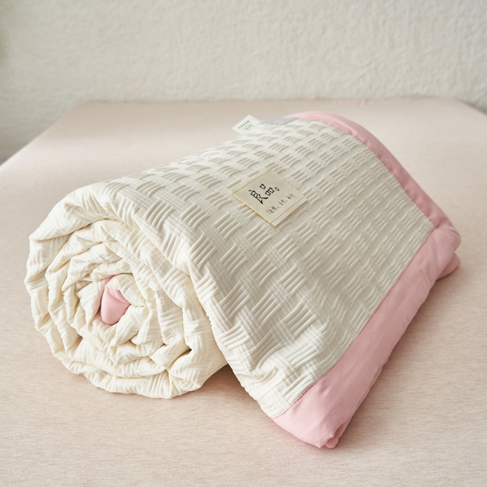 91家纺网 家纺一手货源 找家纺 子由家居 2025新款良品格大豆纤维夏被被子被芯 良品格-纱粉