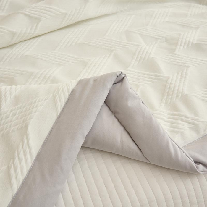 91家纺网 家纺一手货源 找家纺 子由家居 2025新款针织菱形格提花大豆被被子被芯 菱形格-浅灰