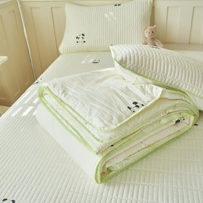 91家纺网 家纺一手货源 找家纺 子由家居 2025新款水洗邹邹纱小清新大豆纤维夏被被子被芯 夏被-熊猫