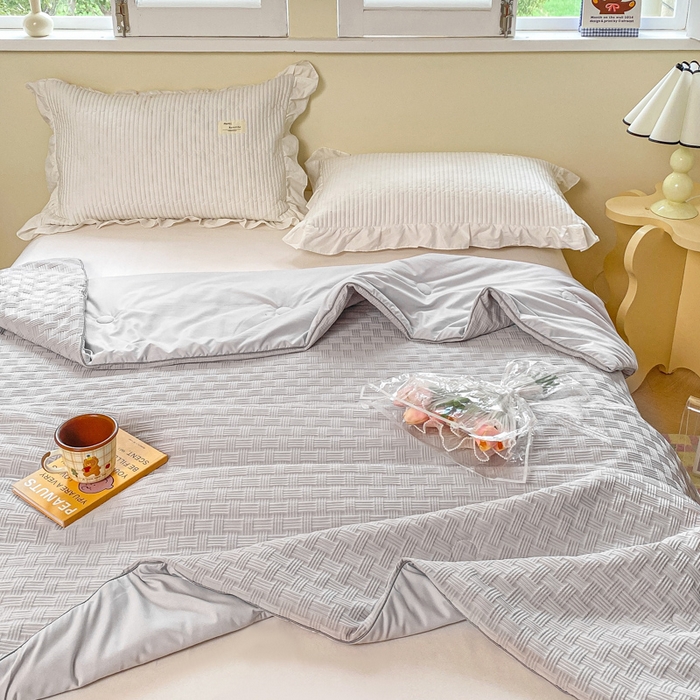 91家纺网 家纺一手货源 找家纺 左右家纺 2025新款华夫格大豆夏被被子被芯 浅灰