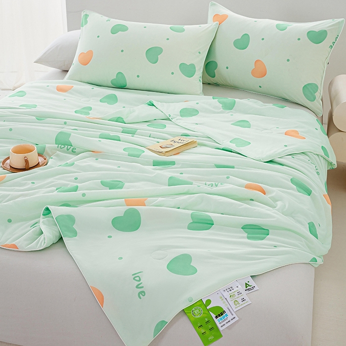 91家纺网 家纺一手货源 找家纺 欧雅搁家纺 2025新款3D数码印花有氨冷感冰激淋凉感丝夏被空调被大豆纤维被子夏凉被 满心欢喜