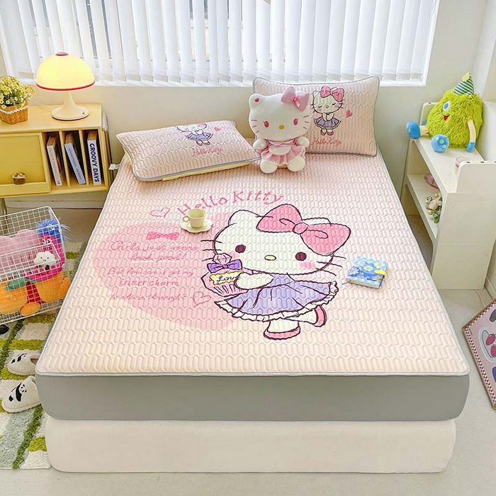 91家纺网 家纺一手货源 找家纺 米帛家纺2025新款大版三丽鸥乳胶凉席-绑带款 香水凯蒂猫