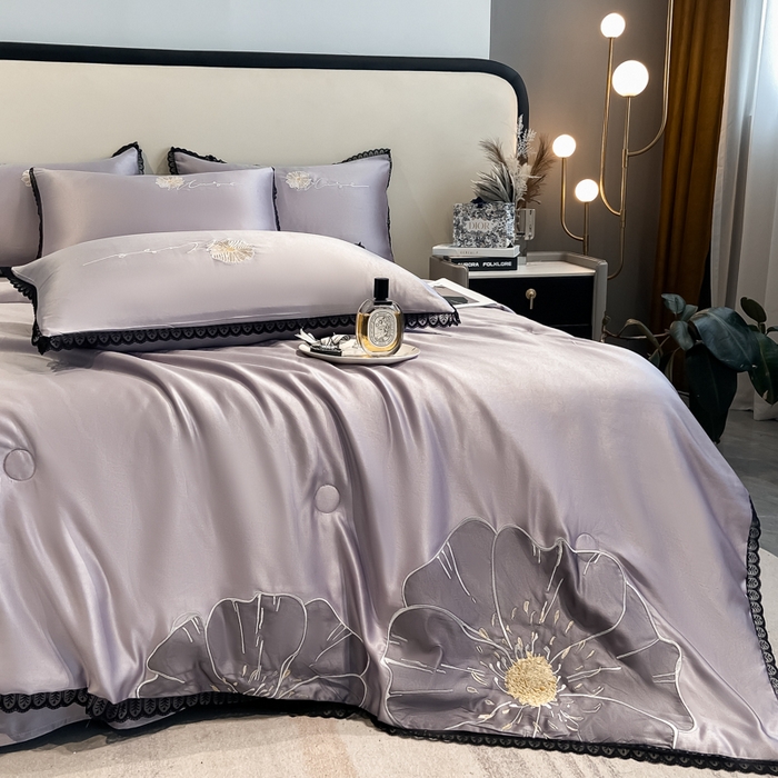 91家纺网 家纺一手货源 找家纺 子由家居 2025新款水洗真丝贴布绣花花边夏被四件套-太阳花 太阳花-浅紫