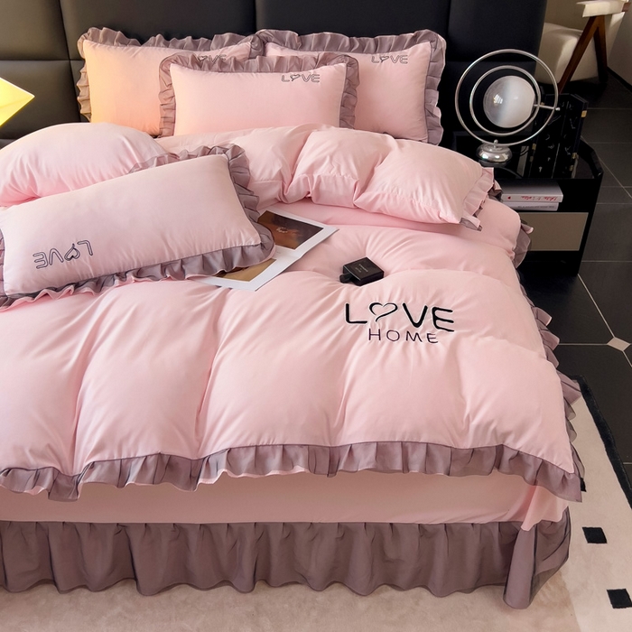 91家纺网 家纺一手货源 找家纺 找底底 2025新款亲肤舒适云朵棉刺绣四件套 浅粉