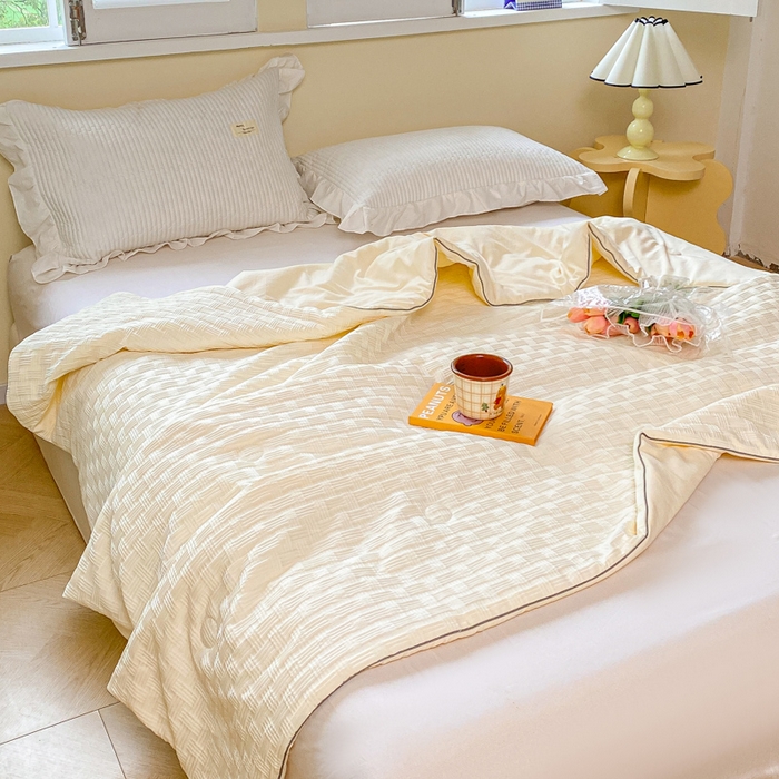 91家纺网 家纺一手货源 找家纺 左右家纺 2025新款华夫格大豆夏被被子被芯 浅白