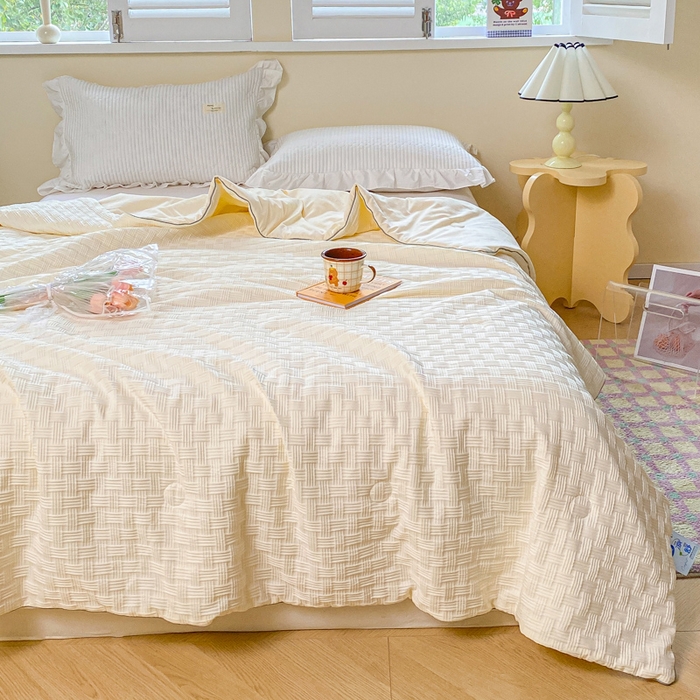 91家纺网 家纺一手货源 找家纺 左右家纺 2025新款华夫格大豆夏被被子被芯 浅白