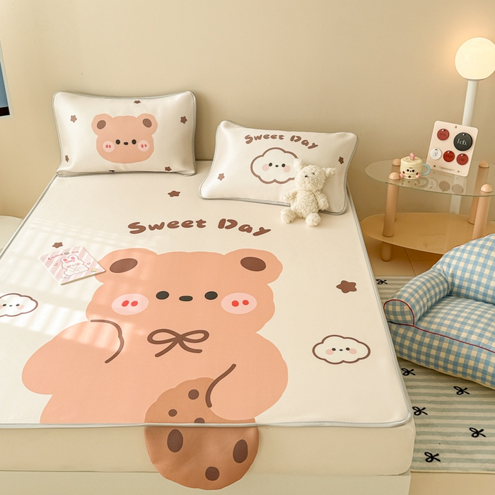 91家纺网 家纺一手货源 找家纺 慕尚家纺 2025新款凉感卡通工艺席 饼干熊