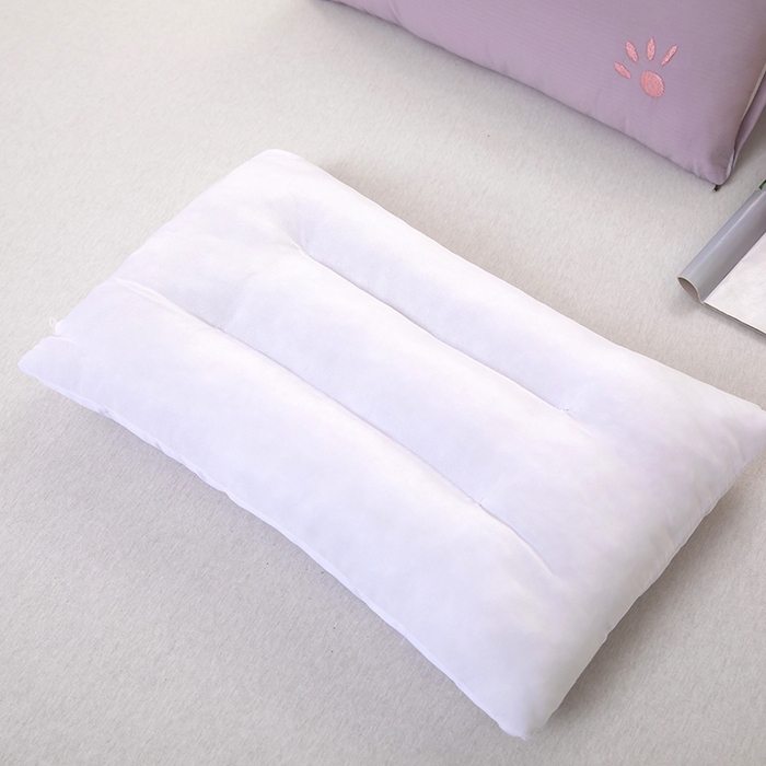 91家纺网 家纺一手货源 找家纺 （总）枕之坊 2025年新款水洗纯棉调皮猫水洗纯棉调皮猫羽丝枕  30*50 