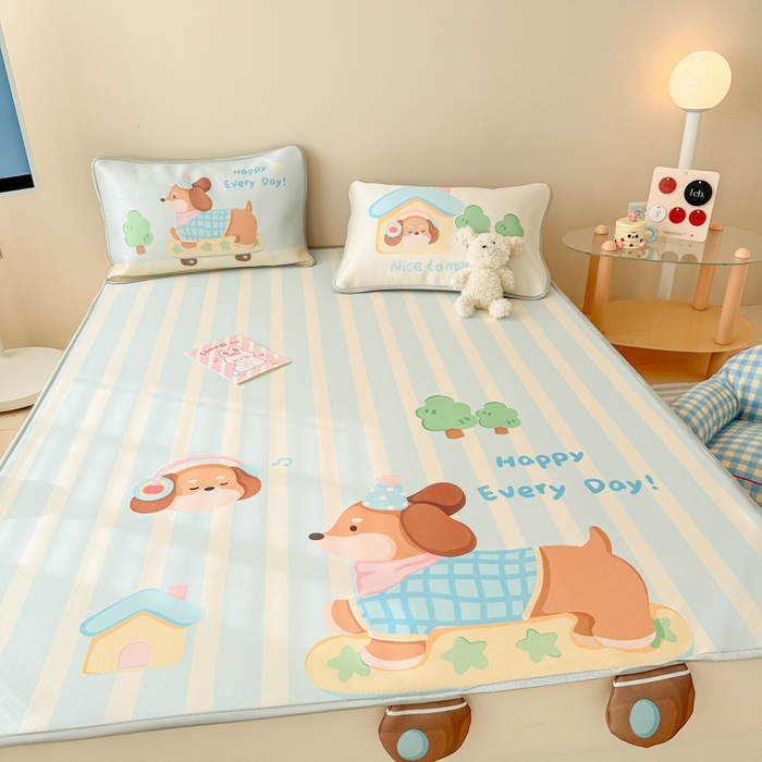 91家纺网 家纺一手货源 找家纺 慕尚家纺 2025新款凉感卡通工艺席 小腊肠