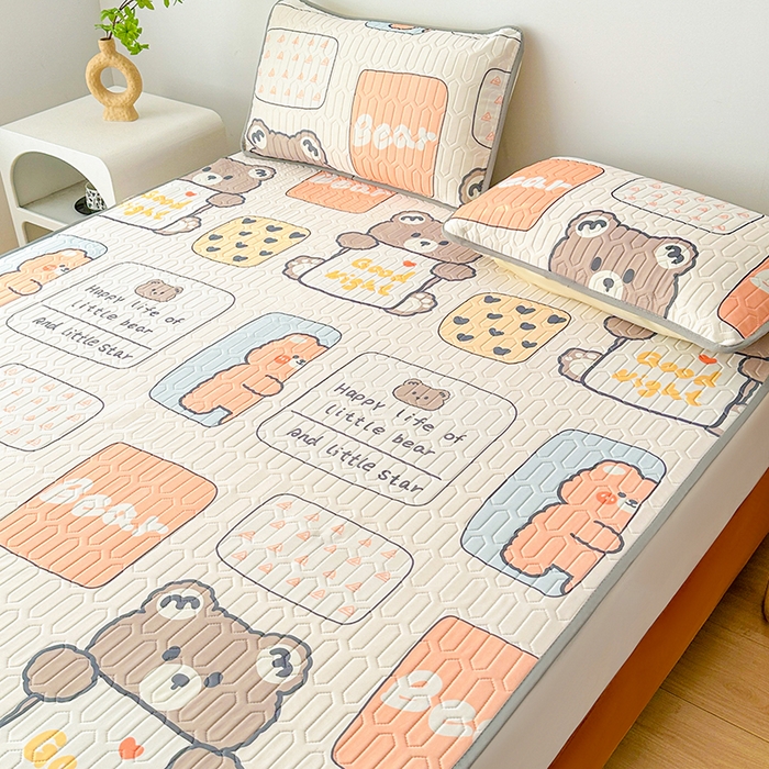 91家纺网 家纺一手货源 找家纺 悦织湾家纺 2025新款床单款乳胶席三件套印花纯色冰丝凉感夏凉席 饼干熊