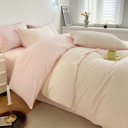 91家纺网 家纺一手货源 找家纺 （总）798家纺 2025新款全棉13070纯色双拼系列单被套场景二