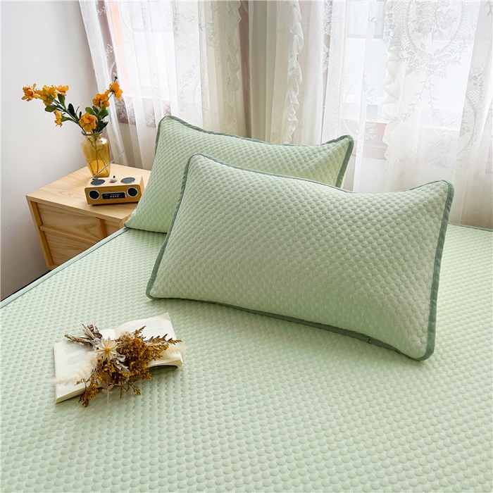 91家纺网 家纺一手货源 找家纺 喜居 2025新款无印风豆豆席宽边平席冰豆豆凉豆豆凉席 奶昔绿