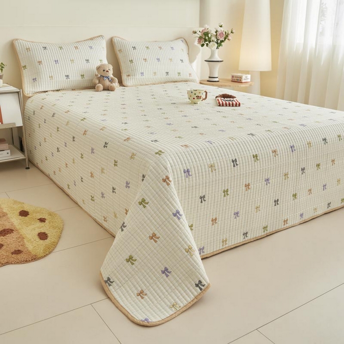 91家纺网 家纺一手货源 找家纺 子由家居 2025新款纯棉印花夹棉床盖 纯棉床盖-蝶恋花