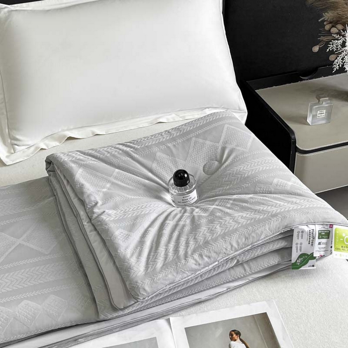 91家纺网 家纺一手货源 找家纺 子由家居 2025新款凉感丝浮雕提花大豆夏被被子被芯 菱形纹-浅灰