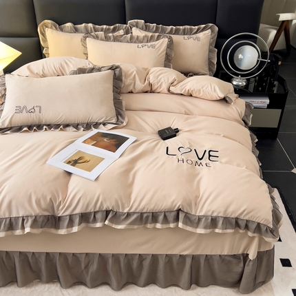 91家纺网 家纺一手货源 找家纺 （总）找底底 2025新款亲肤舒适云朵棉刺绣四件套