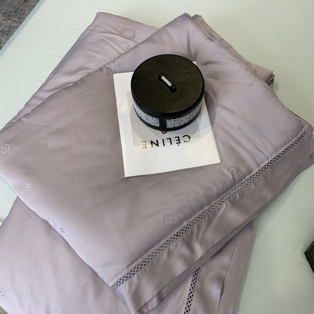 91家纺网 家纺一手货源 找家纺 奈萝家纺 2025新款60S天丝提花夏凉被空调被子被芯 烟熏紫