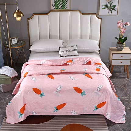 91家纺网 家纺一手货源 找家纺 富之纹家纺 2025新款钻石绒亲肤棉超声波夏被夏凉被空调被压花礼品直播引流爆款  萝卜兔粉