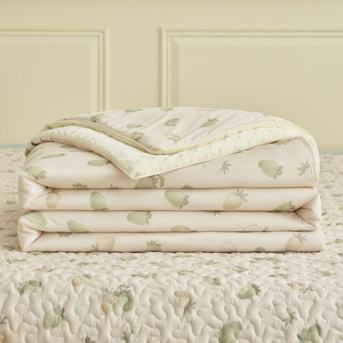 91家纺网 家纺一手货源 找家纺 子由家居 2025新款凉感丝豆豆夏被四件套 凉感豆豆被-草莓